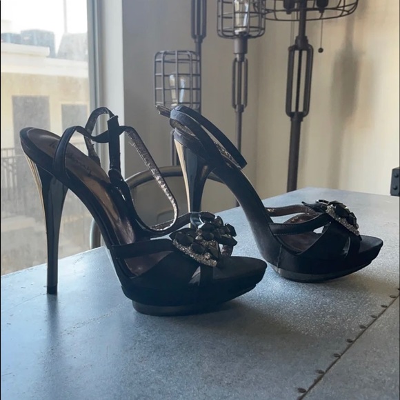 LAST CALL 9/11/22 - Luichiny Bow Black Satin Kitten Heels - Picture 2 of 10